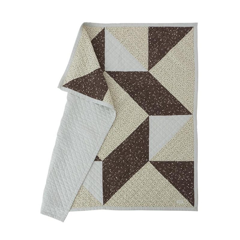 M10225 Quilted Aya Blanket 1